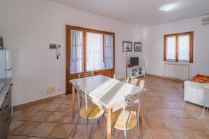 Gallery image of Villetta Doddy nei pressi di Barbarossa in Porto Azzurro