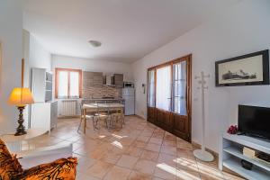 Gallery image of Villetta Doddy nei pressi di Barbarossa in Porto Azzurro