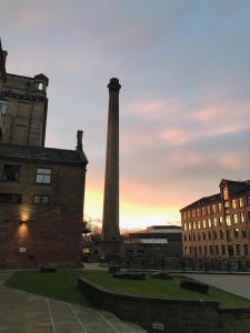 Heritage Spacious Luxury Mill Apartment