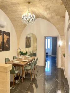 Gallery image of The Duchess's View - NEW! Luxurious Flat in Historical Centre 115 sq m, 3min walk to Cala Porto beach and Private Parking in Polignano a Mare