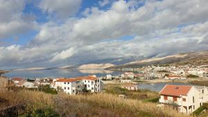 Gallery image of Apartments Paro in Pag