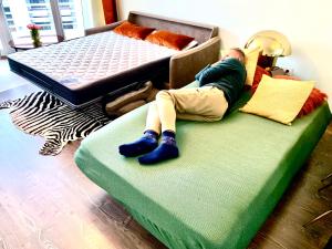 A bed or beds in a room at Pradollano LUXUS Grandes vistas