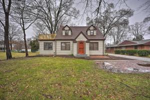 Lovely Benton Harbor Home with 2 Private Decks!