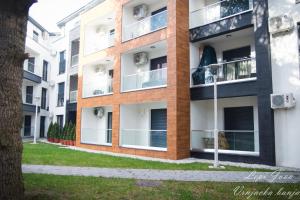 Das Gebäude in dem sich die Ferienwohnung befindet