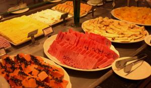 Comida no hotel ou em algum lugar perto
