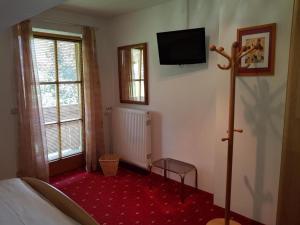 Zdjęcie z galerii obiektu Room in Apartment - Ferienhaus Kahr Appartment Rosbrand w mieście Höggen
