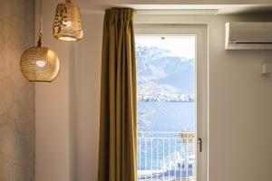 Gallery image of LUXURY SUITES ROCOPOM - Lake Front in Lecco