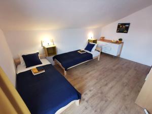 Posteľ alebo postele v izbe v ubytovaní Centrally located 3 Bedroom Holiday House O'Live with private garden