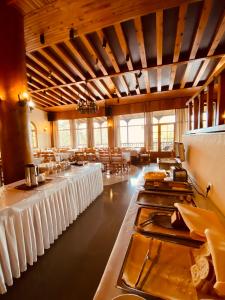 Restoranas ar kita vieta pavalgyti apgyvendinimo įstaigoje Milionis Forest Hotel