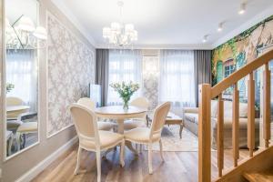 Część wypoczynkowa w obiekcie Luxury Apartments - Wroclaw Old Town - Wrocław Rynek
