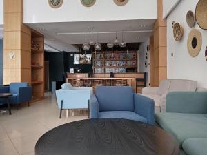 Zona de lounge sau bar la Mazeki Addis Boutique Hotel