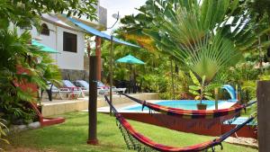 Bazén v ubytování Hotel Pousada Rancho Fundo nebo v jeho okolí