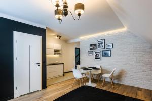 Küche/Küchenzeile in der Unterkunft Przystanek Babia Apartamenty