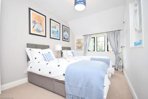 Tempat tidur dalam kamar di York House, Aldwick