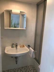Koupelna v ubytování Landgasthof Zum Dorfkrug