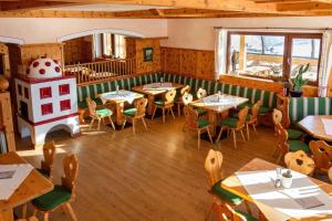 Restaurace v ubytování Wallackhaus RegioJet Hotels + 27 fotografií