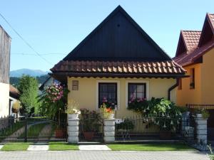 The building in which the holiday home is located