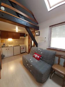 Kuchyň nebo kuchyňský kout v ubytování Gîte et Chambres d'hôtes, l'Erable
