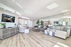 Istumisnurk majutusasutuses Luxurious Maui Getaway with Panoramic Ocean Views!