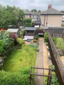 Aed väljaspool majutusasutust Modern Cottage Style House with Log Burner