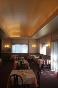 Istumisnurk majutusasutuses Albert Hotel