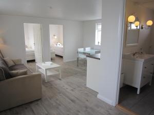Istumisnurk majutusasutuses Apartment by the Sea