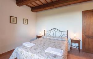 A bed or beds in a room at Seranna 1
