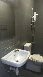 Koupelna v ubytování Gem Hotel Nusa Sentral Nusajaya + 19 fotografií