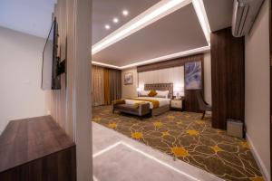 Khu vực ghế ngồi tại Garden Millennium Hotel