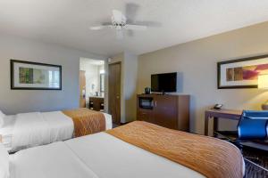 Postel nebo postele na pokoji v ubytování Comfort Inn West Valley - Salt Lake City South