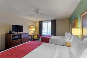 Postel nebo postele na pokoji v ubytování Comfort Inn West Valley - Salt Lake City South