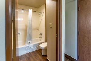 Koupelna v ubytování Comfort Inn West Valley - Salt Lake City South