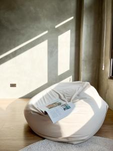 Katil atau katil-katil dalam bilik di 鬧鐘關掉旅店 Alarm Off B&B