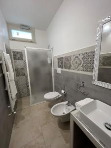 A bathroom at B&B Quintadecima