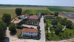 an aerial view of a house with a garden at Oasi Bianca in Pomposa