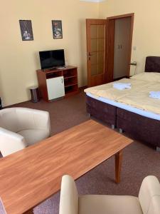 Prostor za sedenje u objektu Hotel Loucky