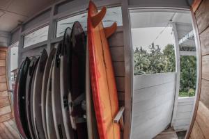 Fotografie z fotogalerie ubytování Nias Surf Villa. Beach front. Wave view! v destinaci Lagudri