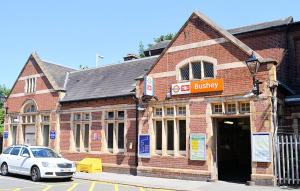 Photo de la galerie de l'établissement The Arches Watford Serviced Apartment, à Watford