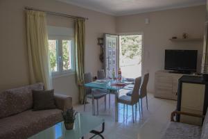 Imagen de la galería de Lydia's Apartment, en Stílos