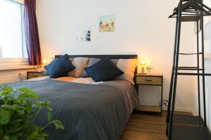 Postel nebo postele na pokoji v ubytování Spirit Apartments - Balkon - Bergsicht - Parkplatz