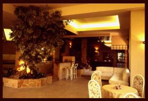 A seating area at Nuovo Mondo