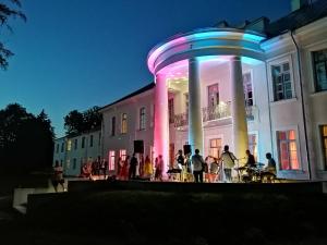Hostia v ubytovaní Kernu Manor Hotel & SPA