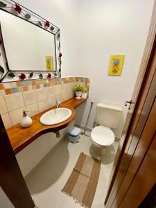 Bilik mandi di PROXIMO CENTRO HISTÓRICO - Piscina - AR CONDICIONADO