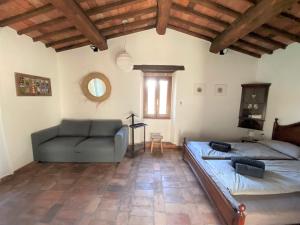 Posezení v ubytování Il Falco - Rustico-Villa mit privatem Pool in Alleinlage