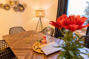 Fotografie z fotogalerie ubytování Zentral in Coburg: Exklusive Stadtwohnung – ideal für Gruppen v destinaci Koburg