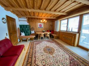 Posedenie v ubytovaní Ferienwohnung an der Familienabfahrt + 15 fotografií