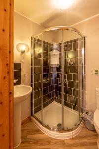 Koupelna v ubytování Benview Bed and Breakfast & Luxury Lodge, Isle of North Uist