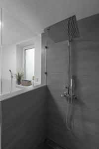 Koupelna v ubytování Exklusive (OG) Neubau-Ferienwohnung mit Fernsicht