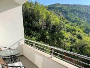 Nespecifikovaný výhled na hory nebo výhled na hory při pohledu z apartmánu