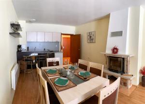 A kitchen or kitchenette at Ski Area 202 apt, The Castle 1, Pamporovo